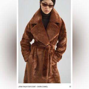 The  Frankie shop Luxurious Brown Faux Fur Coat